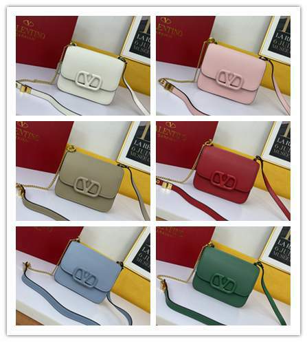 Picture of Valentino Handbags _SKUfw101015877fw